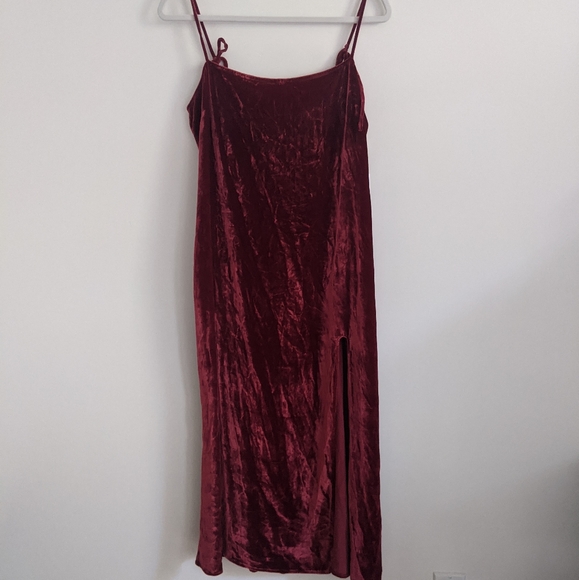 Reformation Ariana Crimson Velvet Midi NWT S - Picture 3 of 7